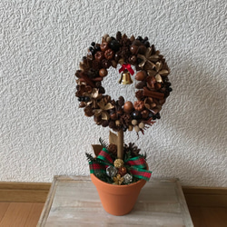 北欧の森のクリスマスリーストピアリー　（大：34cm＊小：23cm各1点ずつ） 5枚目の画像