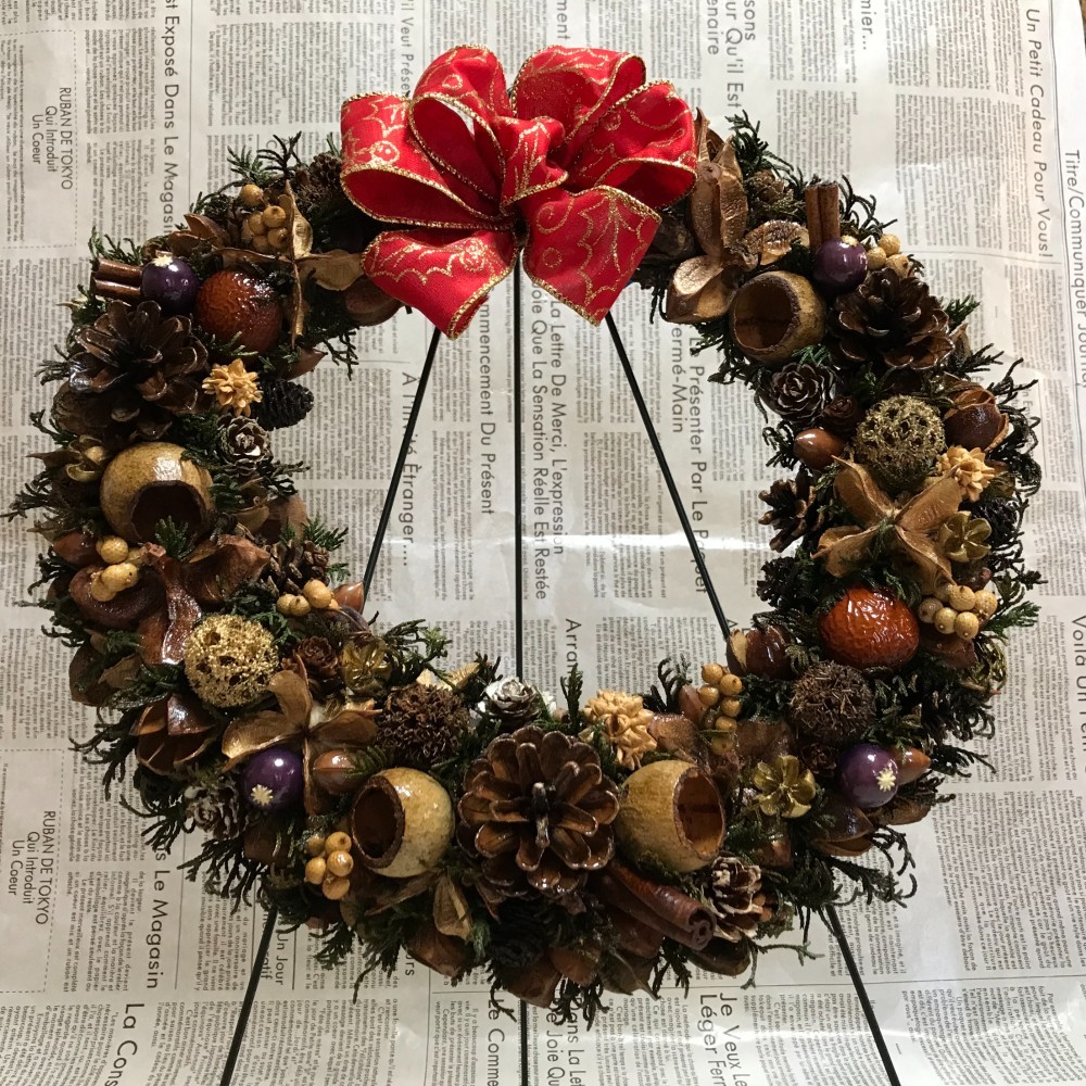 《X'mas》北欧の森の木の実のリースベル付き　最大34ｃｍ（一点限定）