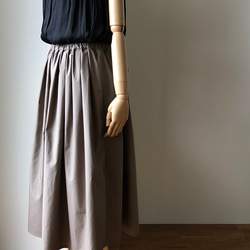 リボンをギュッと結ぶ大人かわいい コットンタックロングギャザースカート ベージュ (再販) 2枚目の画像