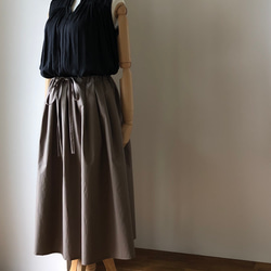 リボンをギュッと結ぶ大人かわいい コットンタックロングギャザースカート ベージュ (再販) 3枚目の画像