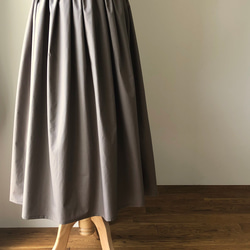 リボンをギュッと結ぶ大人かわいい コットンタックロングギャザースカート ベージュ (再販) 5枚目の画像