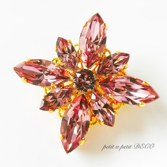 Swarovski®︎ 胸針(大) 鐵線石 [古粉紅色] 附贈禮盒 第6張的照片