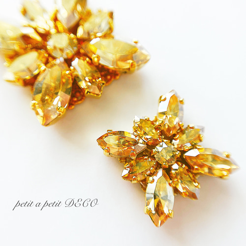 スワロフスキー®︎ ブローチ(L) clématite ゴールド ギフトボックス付