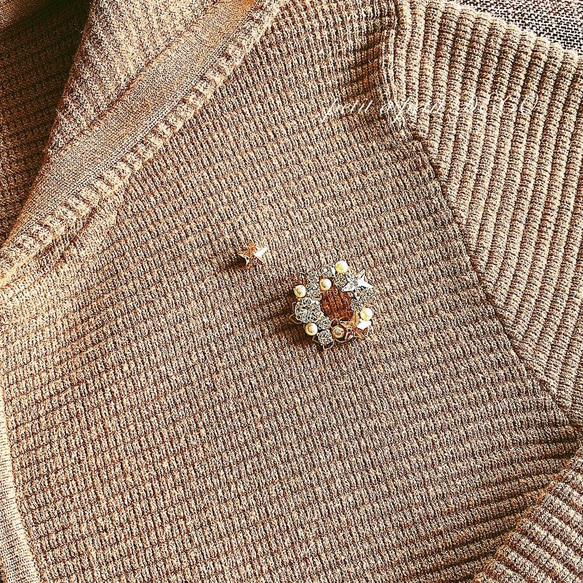 Creema限定 国内送料無料　スワロフスキー® ブローチ Étoile リース型&ピンブローチセット ギフトボックス付 2枚目の画像