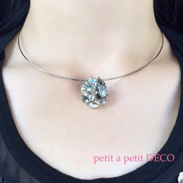 黑色Patina的施華洛世奇Bijou和Pearl&#39;s Choker 第3張的照片