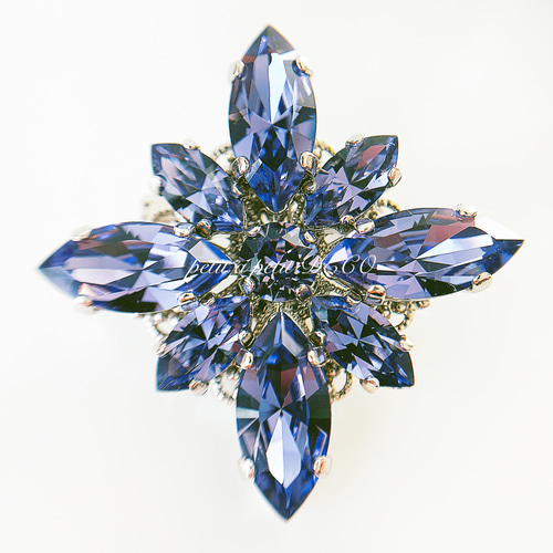 スワロフスキー®︎ ブローチ(L) clématite タンザナイト ギフト