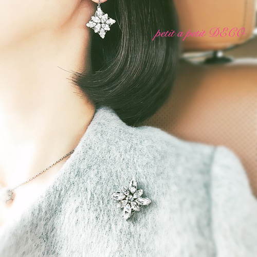 スワロフスキー®︎ ブローチ Muguet 2way クリスタル ブローチ petit a