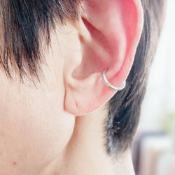 ◇ plain 2φ◇ シルバーのイヤーカフ　silver ear cuff 2枚目の画像