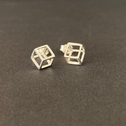 ◇ cube frame ピアス ◇ silver 1枚目の画像