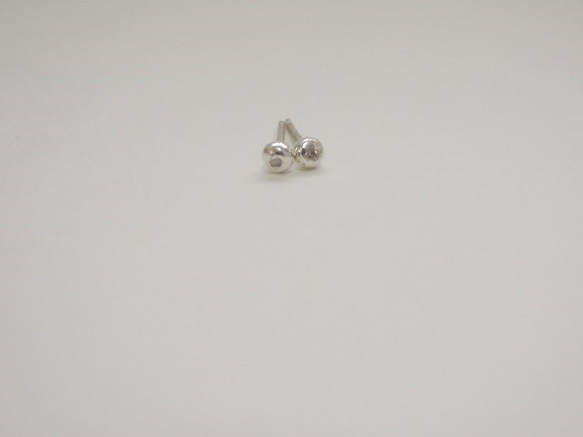 ◇ jill ◇  ダイヤモンドの小さなスタッドピアス　silver 2枚目の画像