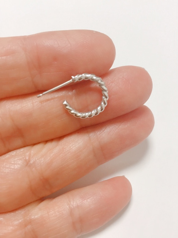 rope hoop のスタッドピアス　◇ silver ◇ 4枚目の画像