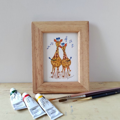 シュールな後ろ姿＊歌うキリンさん＊フレーム付きですぐに飾れる小さな