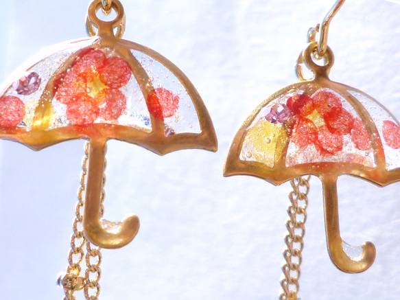 ☂UMBRELLA *梅花* Earrings 1枚目の画像