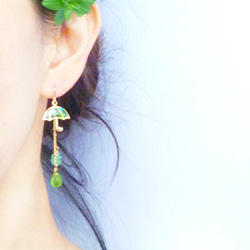 ☂UMBRELLA Earrings *Fresh Greenery* 1枚目の画像