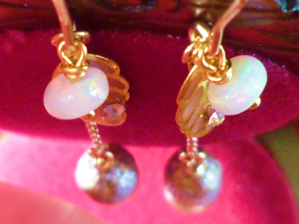 14KGF)Tiny Acorn Dangle Earringsどんぐりピアス *プレシャスオパールピア 4枚目の画像