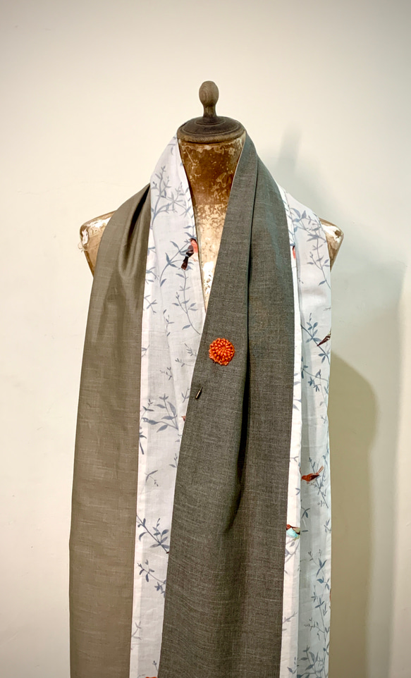 スカーフNo.125*婉囀*設計師手作灰色拼接撞色手繪感花葉鳥純棉圍巾 披肩 第2張的照片
