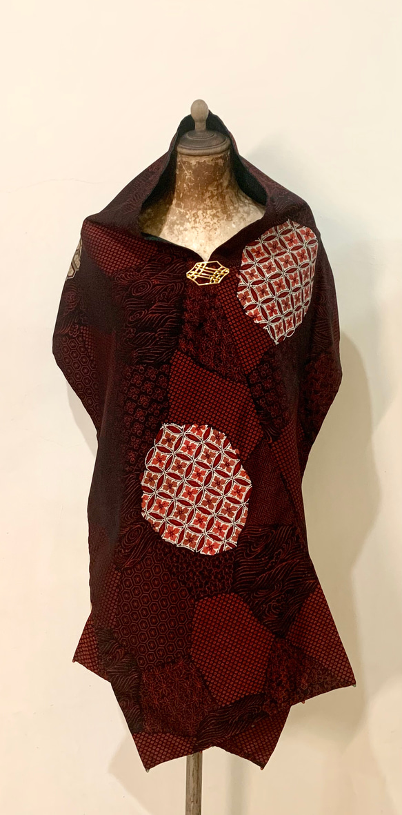 スカーフNo.279*共通点*デザイナー手作り日本アンティーク西陣織り赤底伝統的な縁起の良いパターン孔雀緑六角形亀の殻幾何学的な 6枚目の画像
