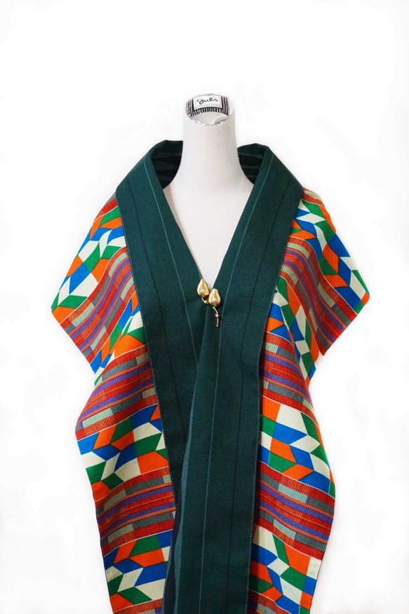スカーフNo.244 *艷陽下的色彩*設計師純手作非洲鮮豔幾何純棉印花拼接綠色日本傳統工法織紋圍巾 第7張的照片