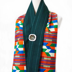 スカーフNo.244 *艷陽下的色彩*設計師純手作非洲鮮豔幾何純棉印花拼接綠色日本傳統工法織紋圍巾 第4張的照片