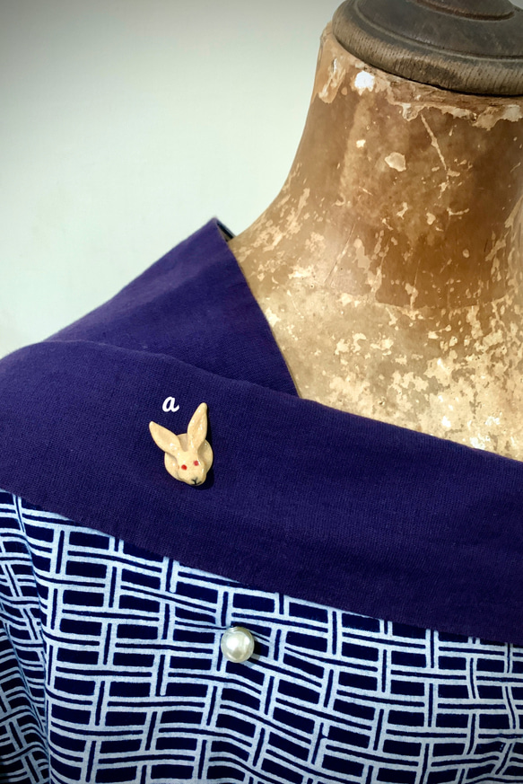 Jul’s設計師特別製作 圍巾的好朋友—心目中獨一無二的米白色兔子別針 胸針 帽針 第3張的照片