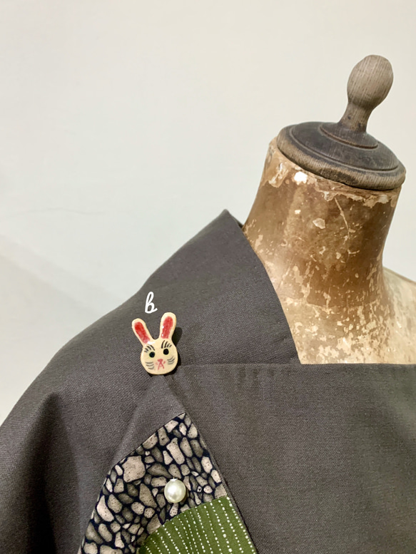 Jul’s設計師特別製作 圍巾的好朋友—心目中獨一無二的米白色兔子別針 胸針 帽針 第5張的照片