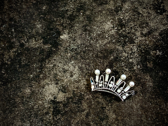 Jul’s尋愛綺夢-vintage*公主的皇冠*稀有優雅細緻天然珍珠萊茵石水鑽銀色氣質皇冠別針 胸針 第3張的照片