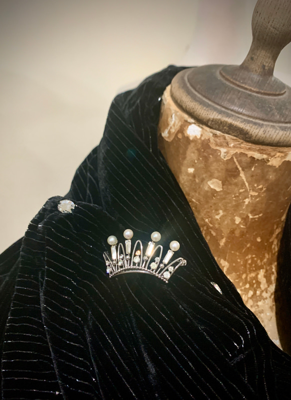Jul’s尋愛綺夢-vintage*公主的皇冠*稀有優雅細緻天然珍珠萊茵石水鑽銀色氣質皇冠別針 胸針 第2張的照片