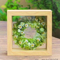 癒されグリーンのフラワーベールリース ～ 花とグリーンを楽しむインテリア ～ 手作り花かんざしと星のお花のグリーンリース 2枚目の画像