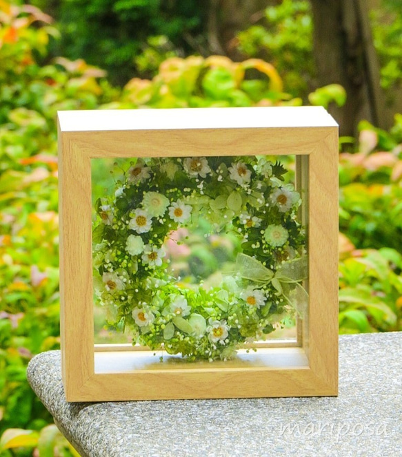 癒されグリーンのフラワーベールリース ～ 花とグリーンを楽しむインテリア ～ 手作り花かんざしと星のお花のグリーンリース 5枚目の画像