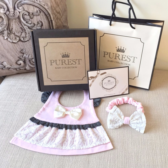 PUREST baby collection 【小公主的華麗裝扮】禮盒組｜造型圍兜+髮帶組｜寶寶彌月禮盒．滿月禮首選 第2張的照片