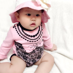 PUREST baby collection 時尚小貴婦蕾絲項鍊．寶寶．嬰兒．長袖．包屁衣．連身衣【粉色款】獨家款式設計 第2張的照片