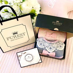 PUREST baby collection 蕾絲小公主兜粉美 禮盒組/寶寶彌月 生日 週歲 禮物 送禮 首選 第5張的照片