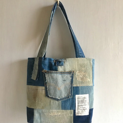 tote bag/ヴィンテージ デニムパッチワークのトートバッグ    ■tf-305 1枚目の画像