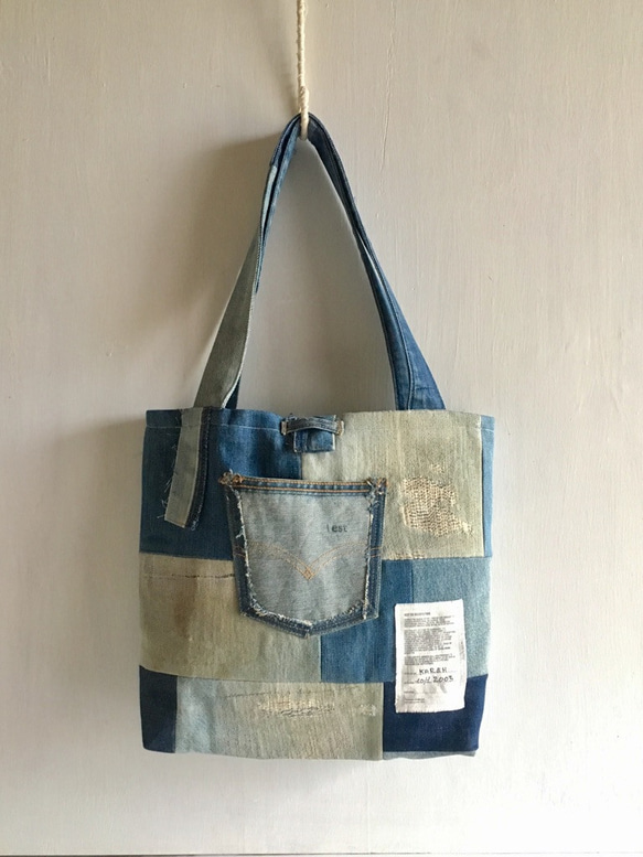 tote bag/ヴィンテージ デニムパッチワークのトートバッグ    ■tf-305 1枚目の画像