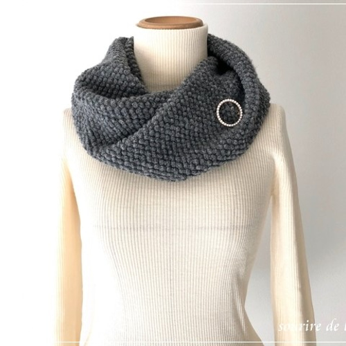 ぽこぽこウールニットのスヌード〈ダークグレー〉 スヌード sourire de