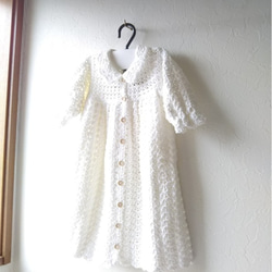 手編みのベビードレス 3枚目の画像