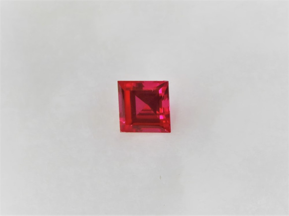 合成石〔ルビー〕スクエア3×3mm 2枚目の画像