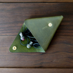 M.Seed 三角零錢包 橄欖綠/ 義大利植鞣牛背皮研磨蜂蠟處理/ 皮革/手工皮革/零錢包 第3張的照片