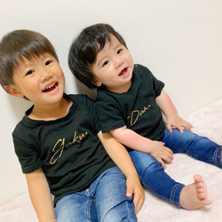 【送料無料】 Stylish. 名前入れ Tシャツ (ブラック×ゴールド) 名前入りオーダーTシャツ 2枚目の画像