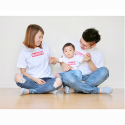 レッドブロックロゴ白色Tシャツfamily３枚セット✨親子セットお揃コーデおやこコーデ✨ 3枚目の画像