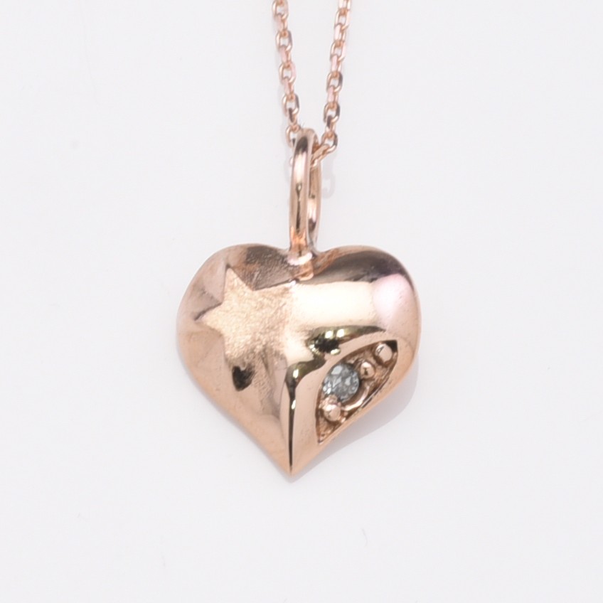 スターハイドハートペンダント