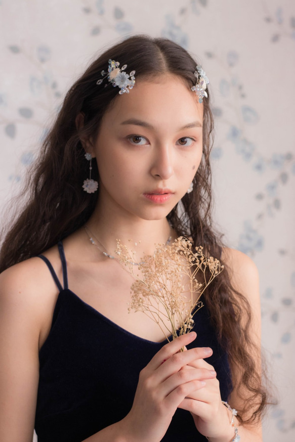 Sunshower：雨の中の花のヘアクリップ -  Pamycarie Handmade Jewelry 6枚目の画像