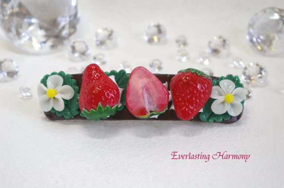 いちごフェア♪いちごといちごの花のバレッタ（M） バレッタ Jewel 