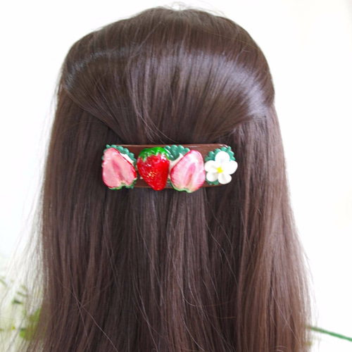 いちごフェア♪いちごといちごの花のバレッタ（M） バレッタ Jewel 