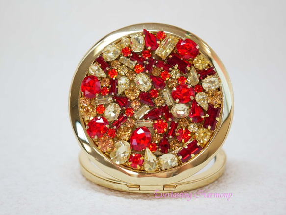 赤い宝石～ガラスのビジューのコンパクトミラー 4枚目の画像