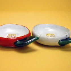 豆皿　赤椿白椿セット(箸置きタイプ） 2枚目の画像
