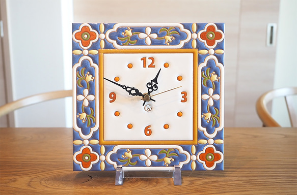 タイルの時計（モロカン植物柄ー大型） 1枚目の画像
