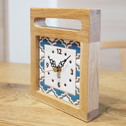 スペインタイルと無垢材の木枠の置き時計（シエロ） 3枚目の画像