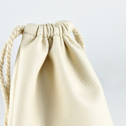 柔軟PU皮革束口袋 防水抽繩小袋 米色 第5張的照片