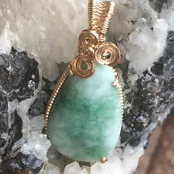 k14(刻印有り)ヒスイ　ペンダントトップ k14(刻印有り)ヒスイ ペンダントトップ k14翡翠ペンダントトップ